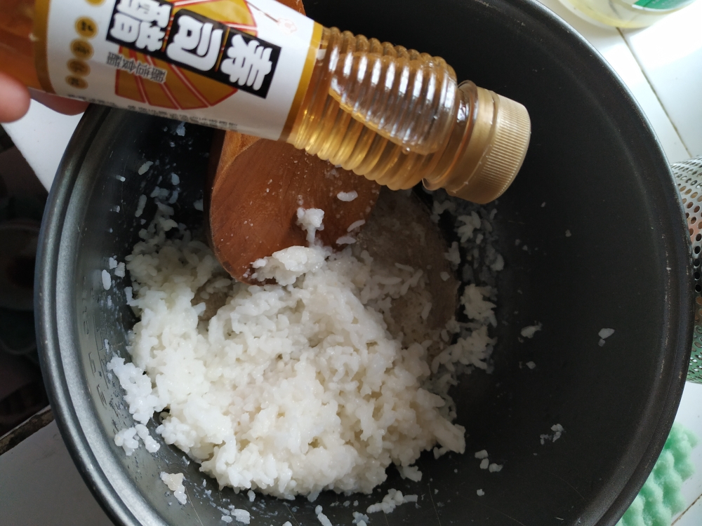【一日便当】寿司+紫薯仔+煮鸡蛋的做法 步骤2
