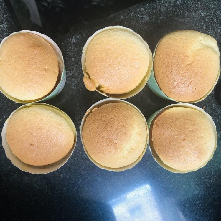 纸杯蛋糕 8寸戚风蛋糕的量