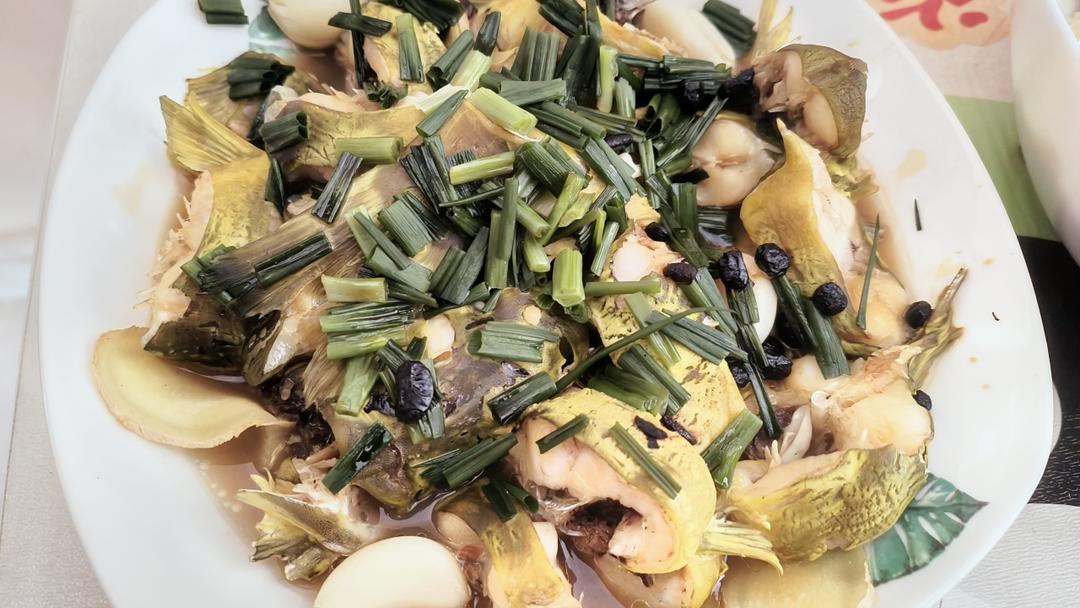 清蒸黄骨鱼