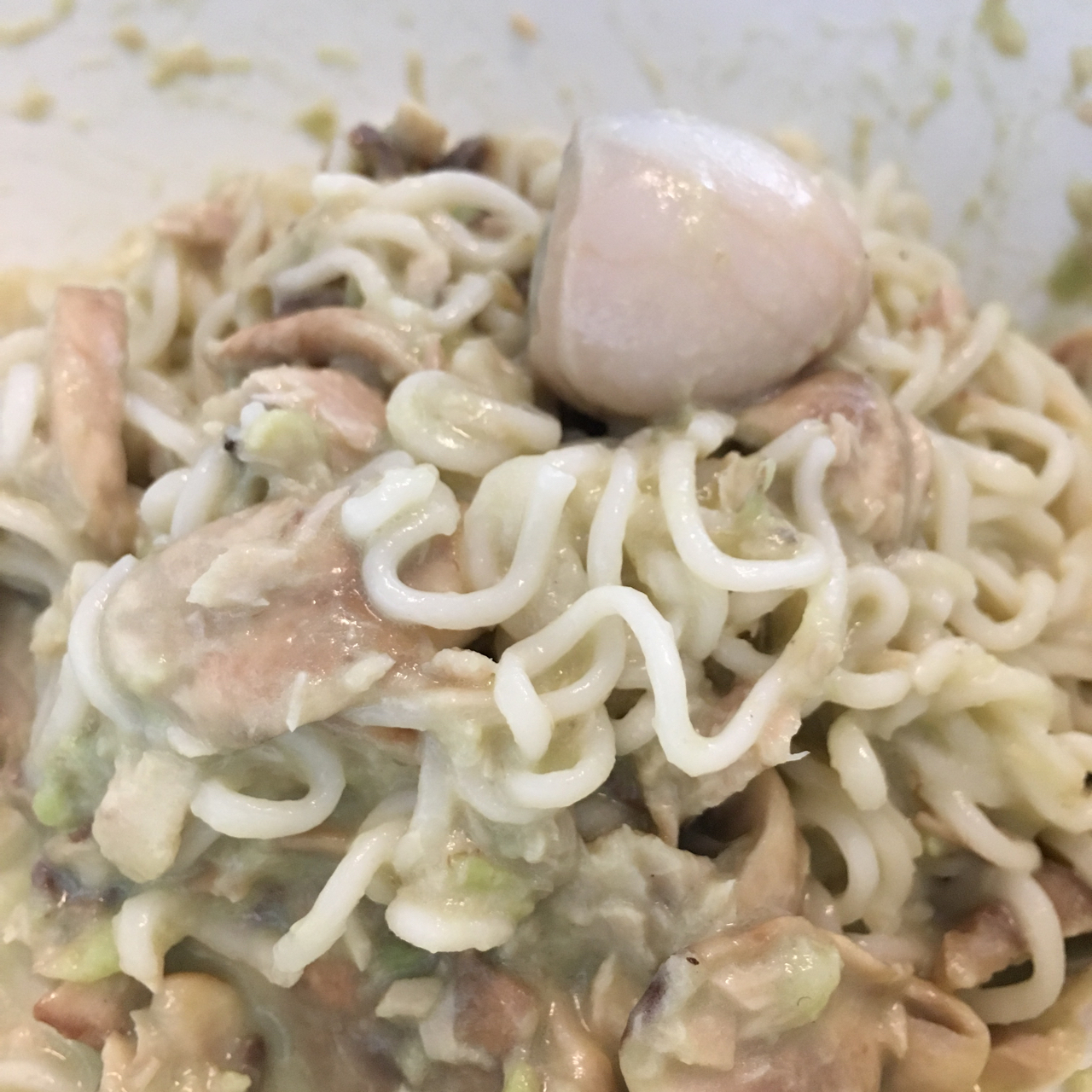 虾仁牛油果意面