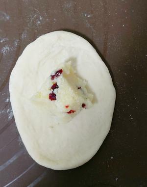 心形 椰蓉蔓越莓面包(椰子油版)的做法 步骤5