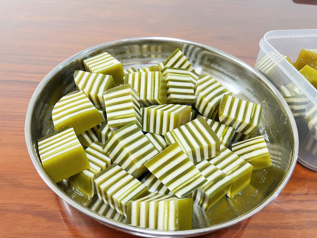 桂花椰汁千层糕(马蹄糕)