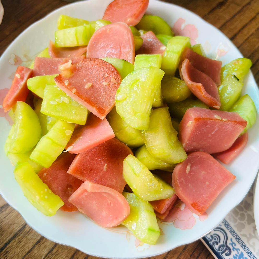 黄瓜炒火腿肠