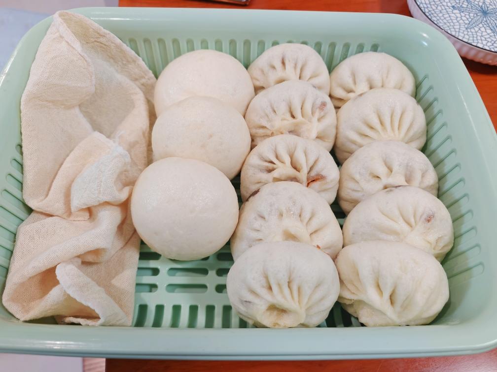 肉馅小笼包