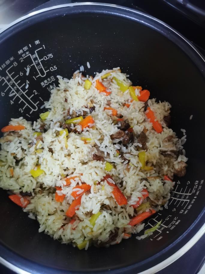 电饭锅版新疆抓饭