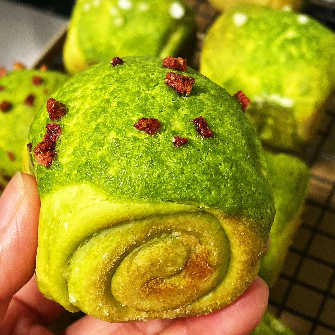 外壳酥脆内里柔软‼️椰香抹茶墨西哥迷你吐司