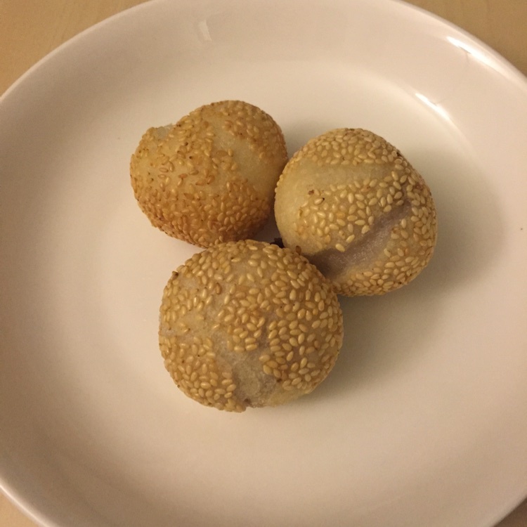 豆沙麻团