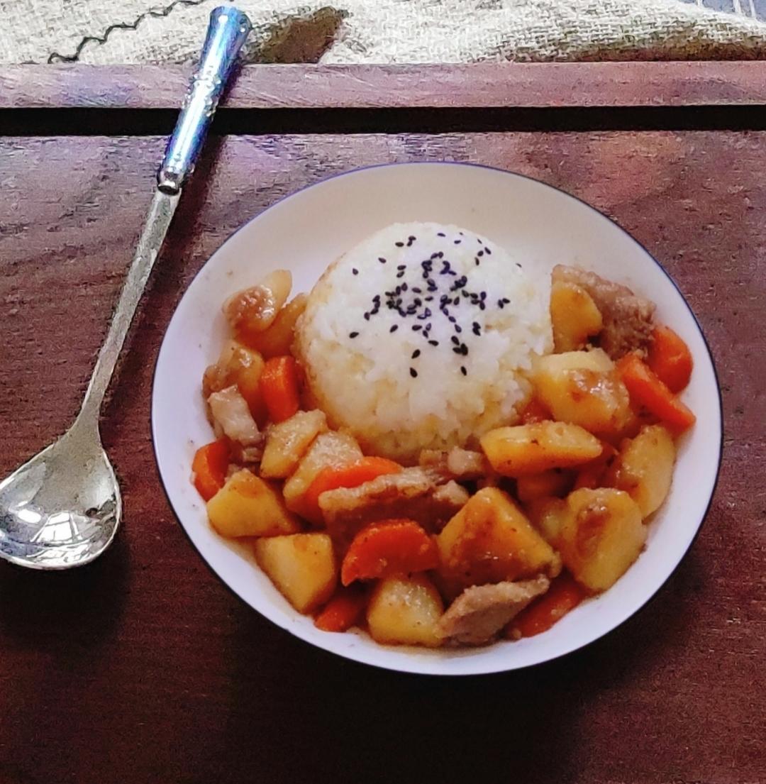 我家咖喱鸡饭