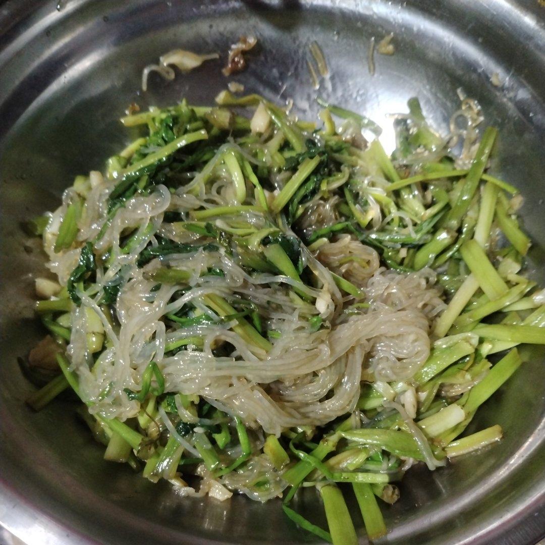 芹菜炒粉条(故乡的味道)