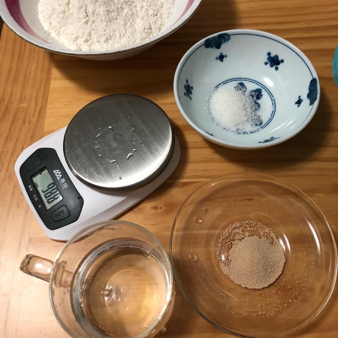 最好吃的火腿葱香花卷—附让葱不变黄的小窍门