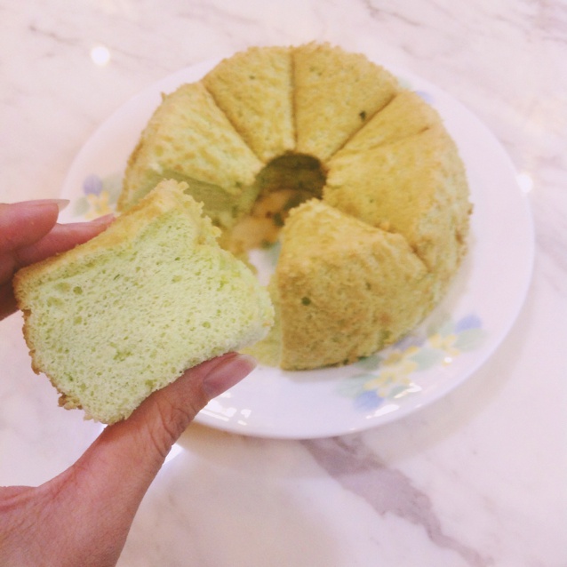 斑斓精戚风蛋糕（6寸2蛋）附加无压印无蛋糕渣的戚风脱模法