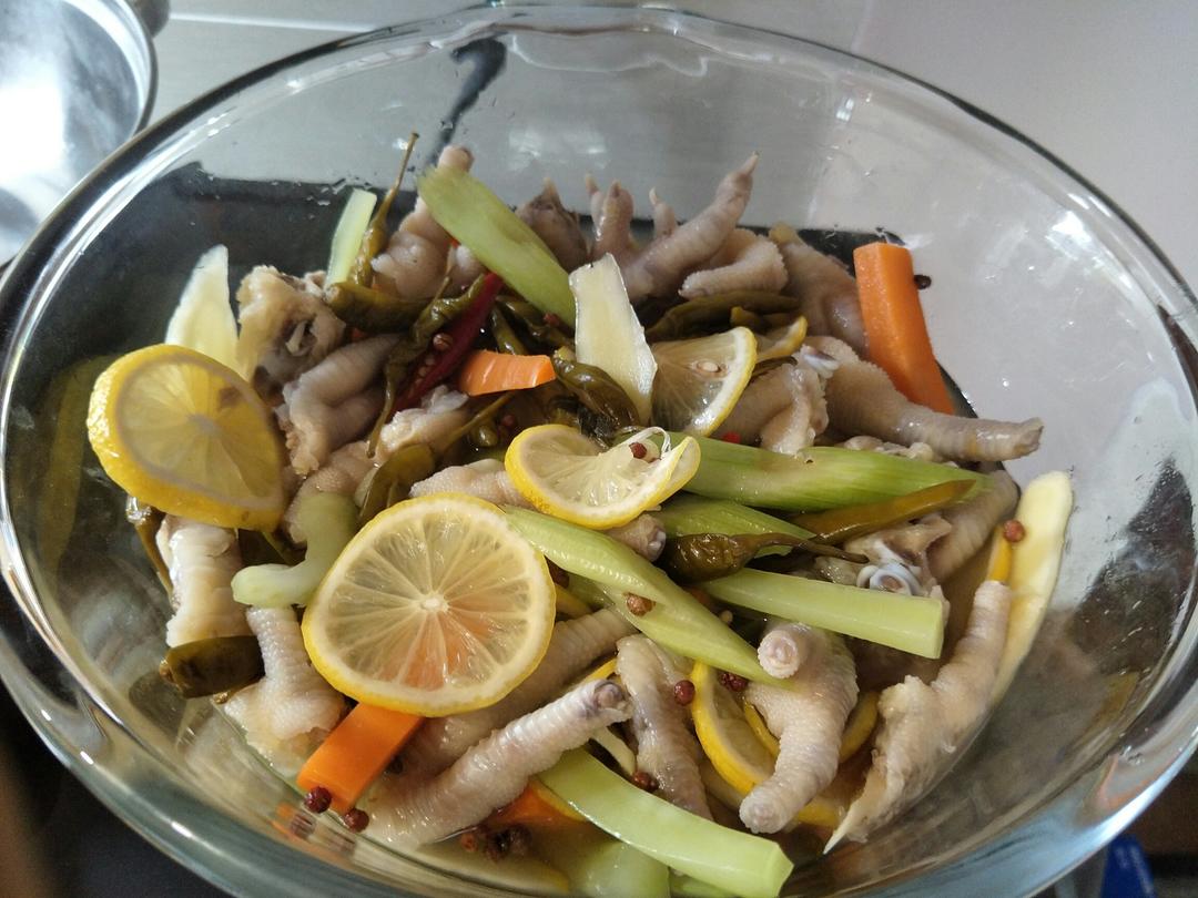 傣味柠檬泡鸡脚