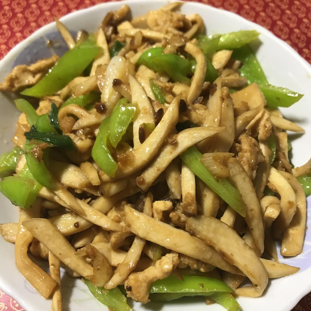 杏鲍菇炒肉丝