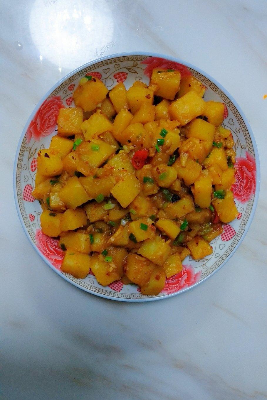 红烧土豆块