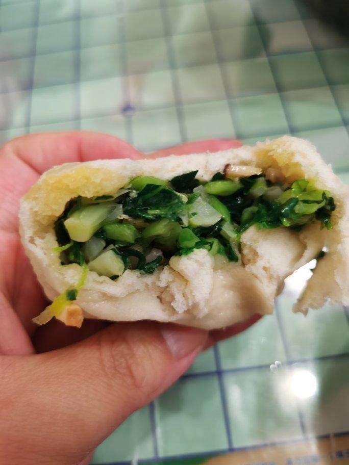 冬笋香菇菜包