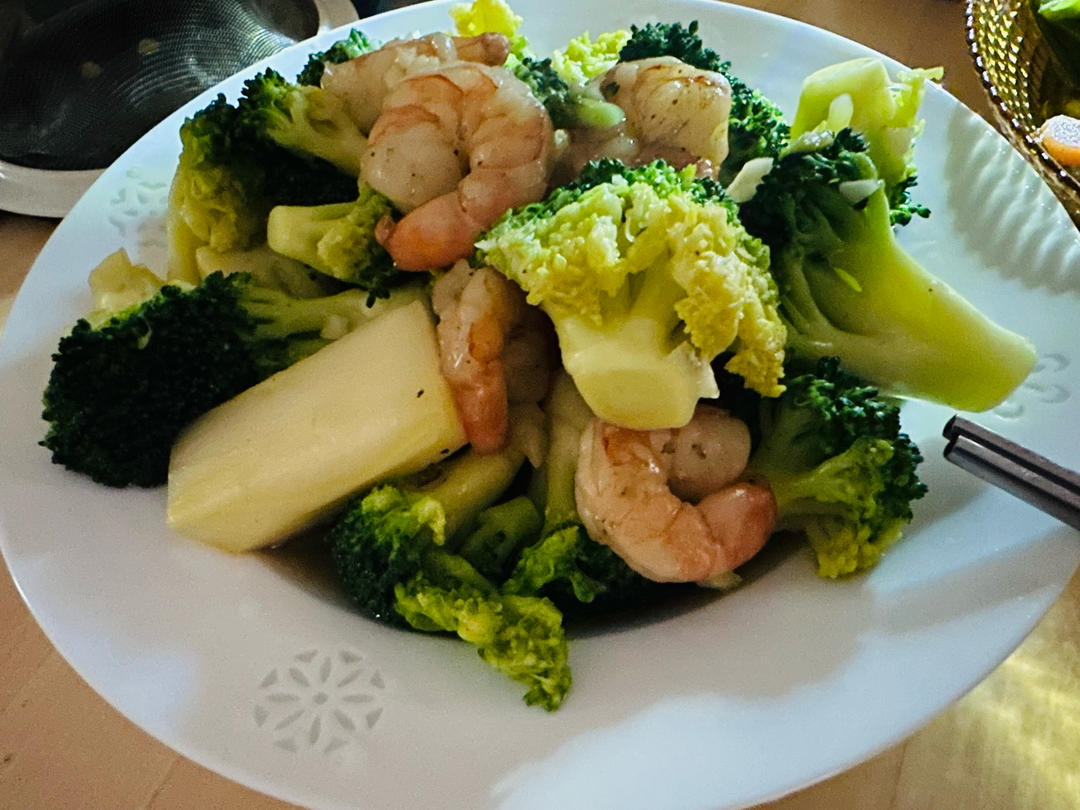减肥去脂的西兰花炒虾仁