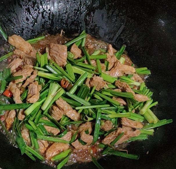 家常韭菜炒肉