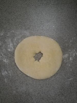 无需烘焙工具的甜甜圈的做法 步骤12