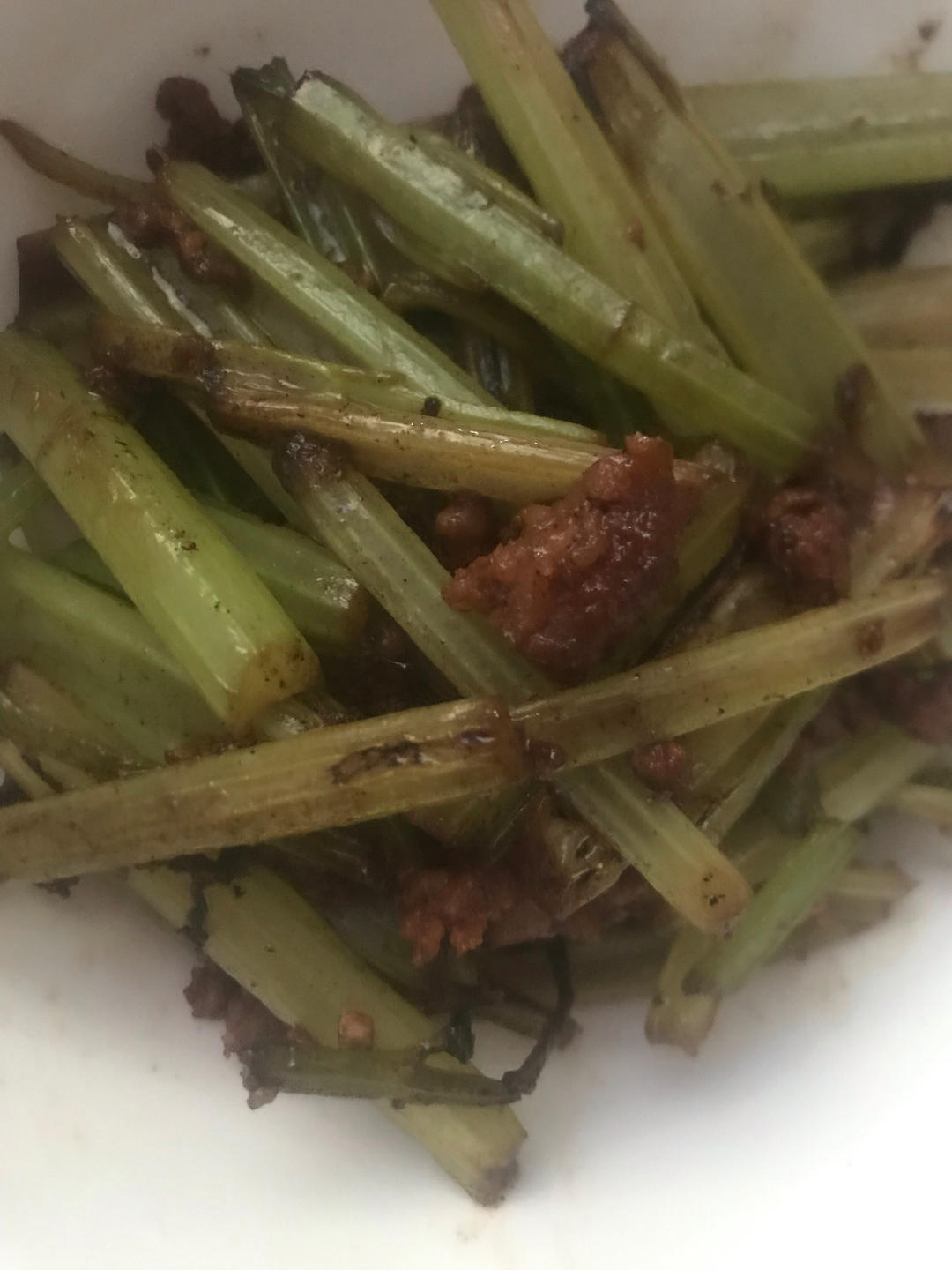 芹菜炒肉末