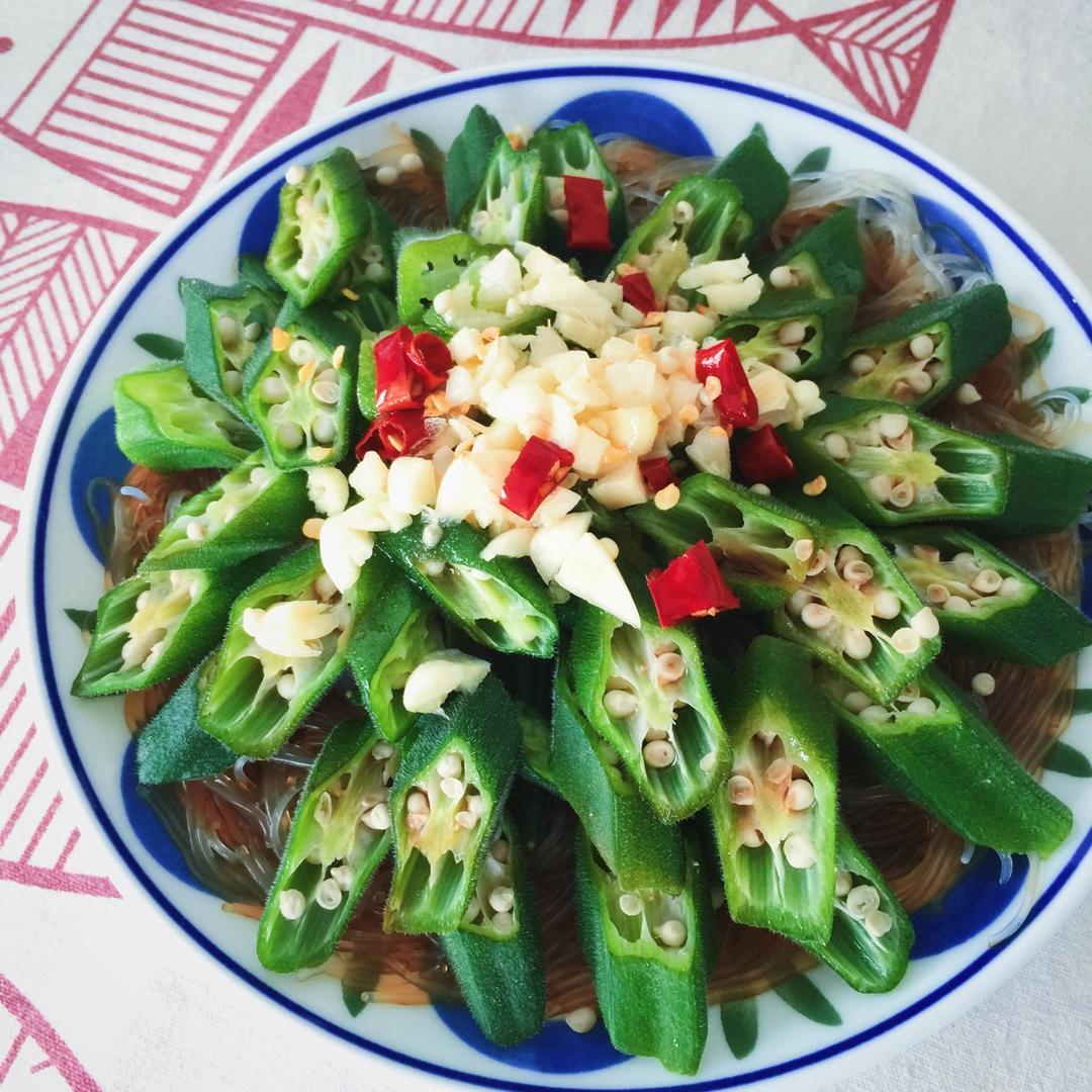 蒜蓉粉丝蒸秋葵