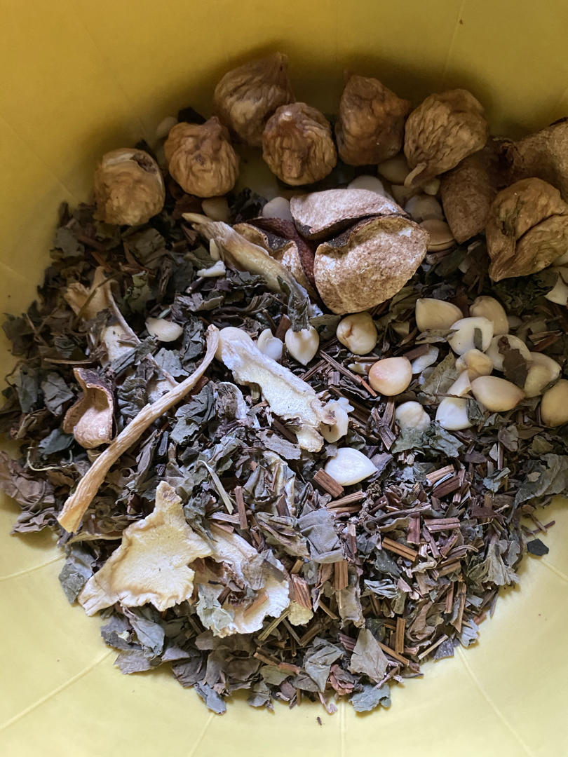 化痰止咳：鱼腥草桔梗瘦肉汤