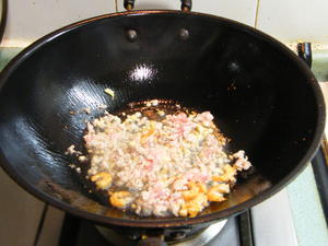 白菜肉末粉丝煲的做法 步骤4