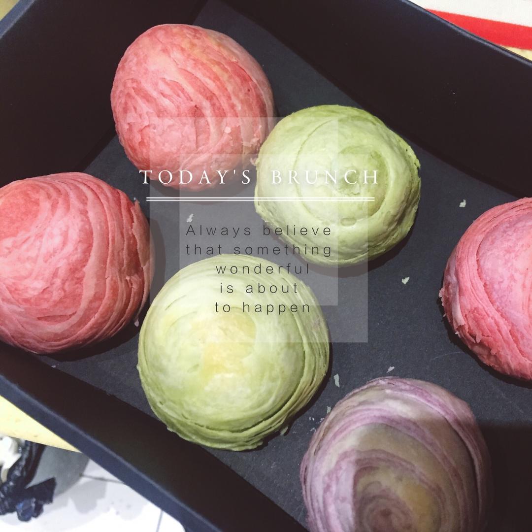 蛋黄酥~紫薯、抹茶、原味~花好月圆，中秋快乐~内附一次做六色蛋黄酥方法~