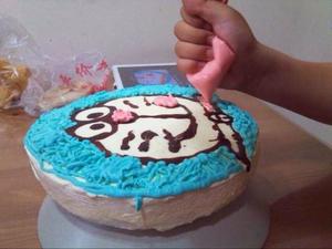 哆啦A梦裱花蛋糕的做法 步骤4