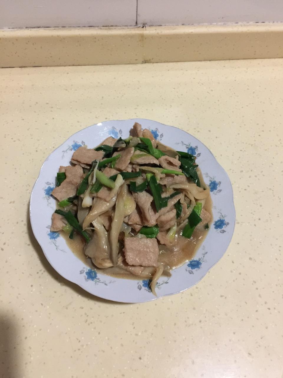 平菇炒肉