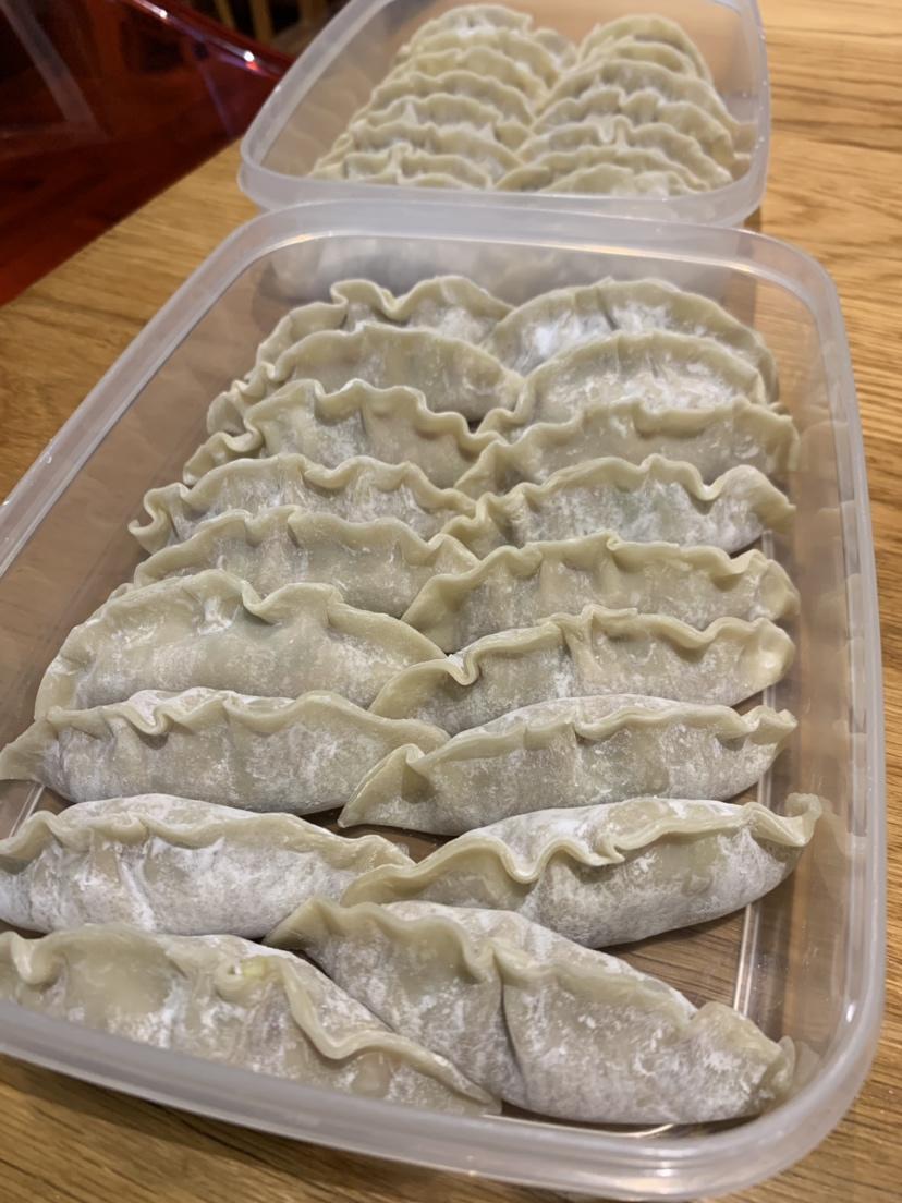 牛肉芹菜香菇水饺🥟的做法