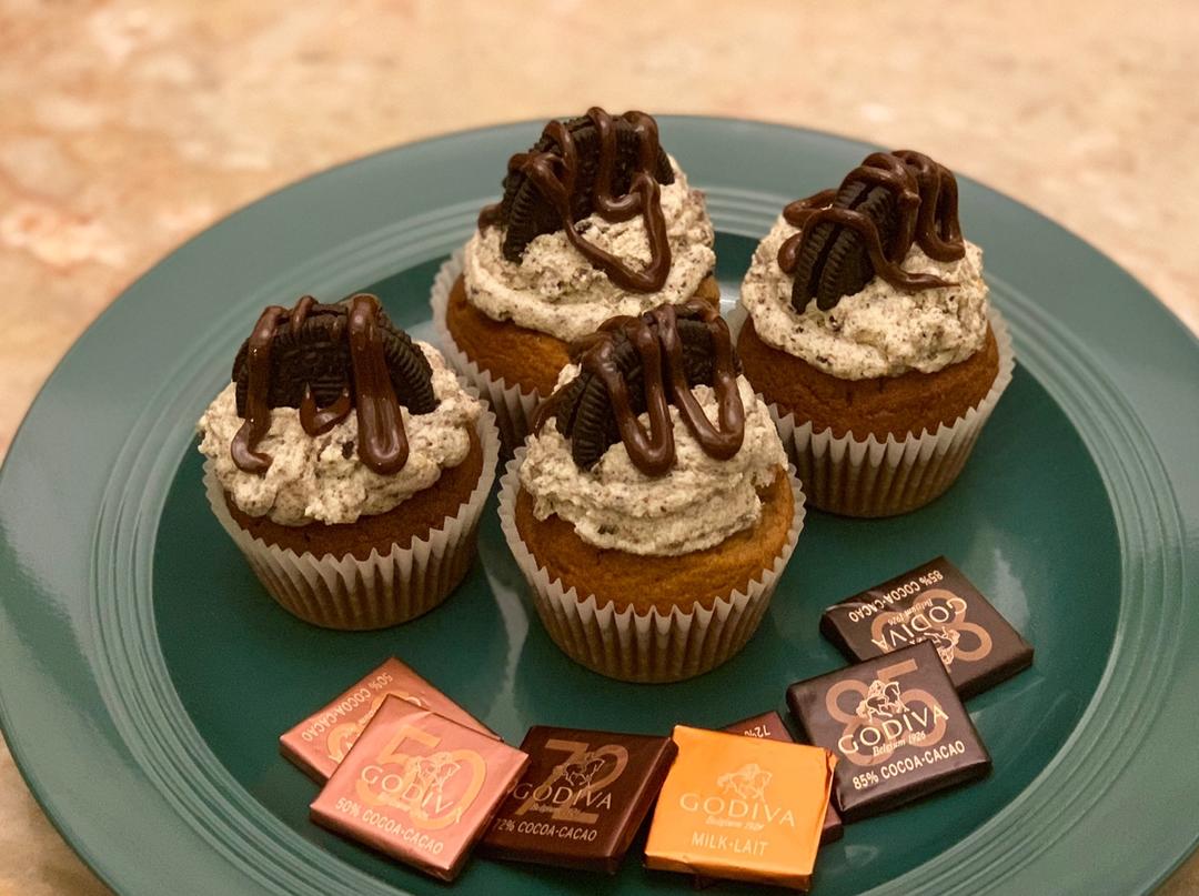 奥利奥杯子蛋糕 Oreo Cream Cupcakes