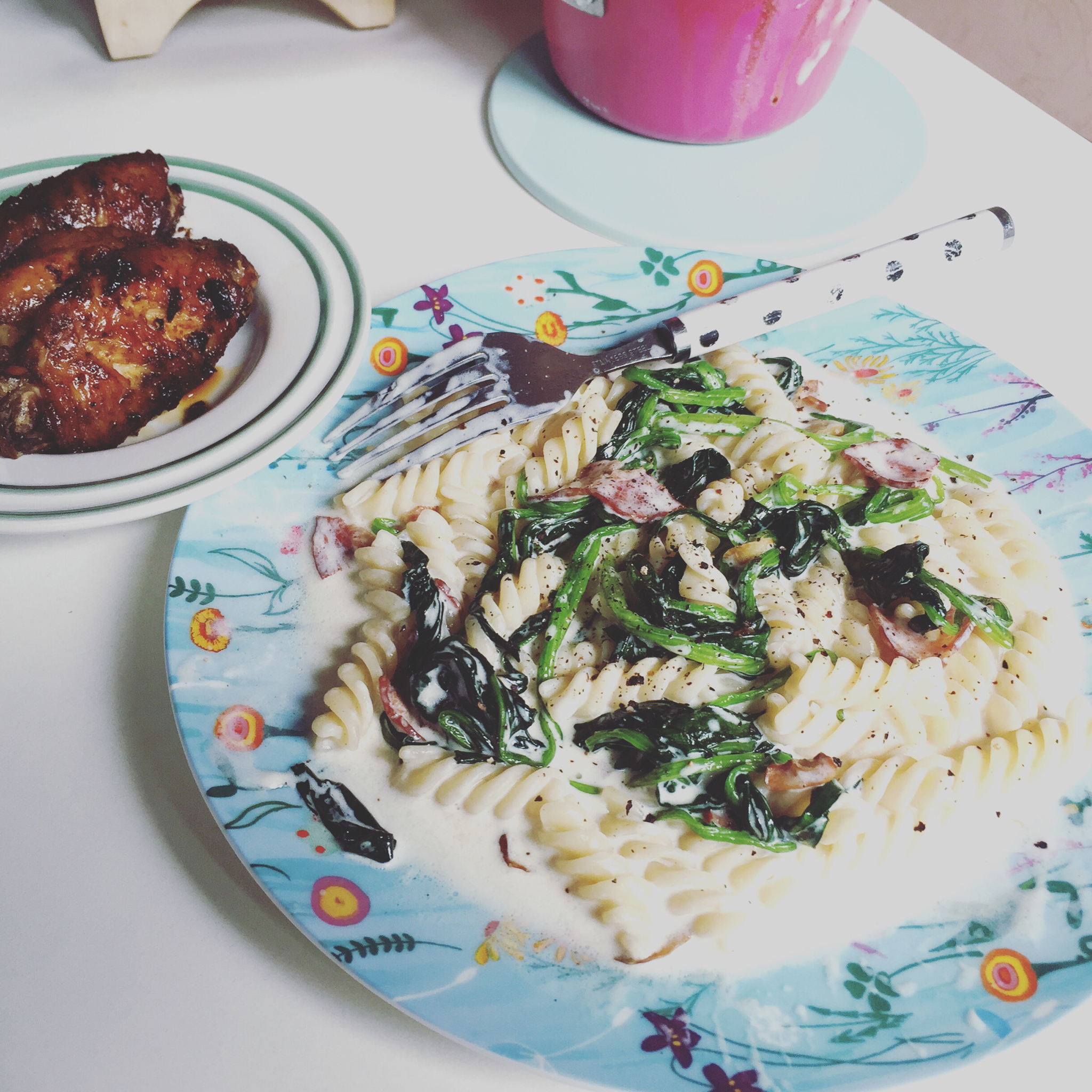 马司卡彭菠菜浓汁意大利面