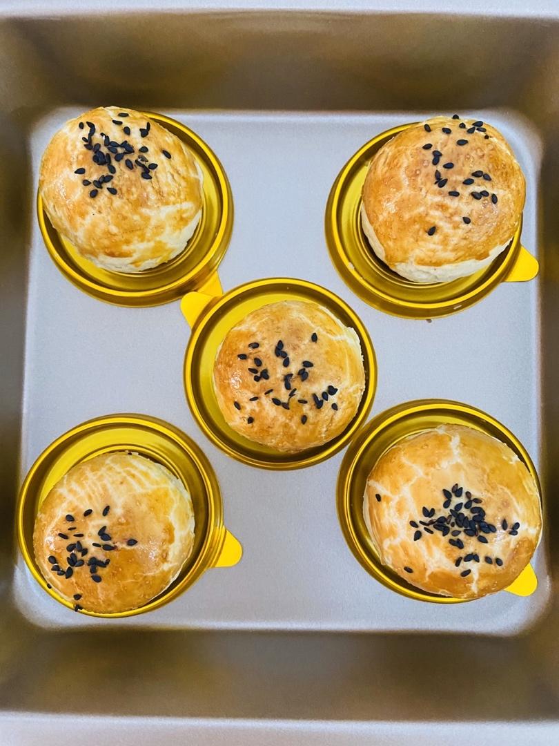 蛋黄酥酥酥（超级奶香黄油版）