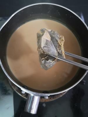 自制锅烧奶茶（焦糖奶茶）的做法 步骤8