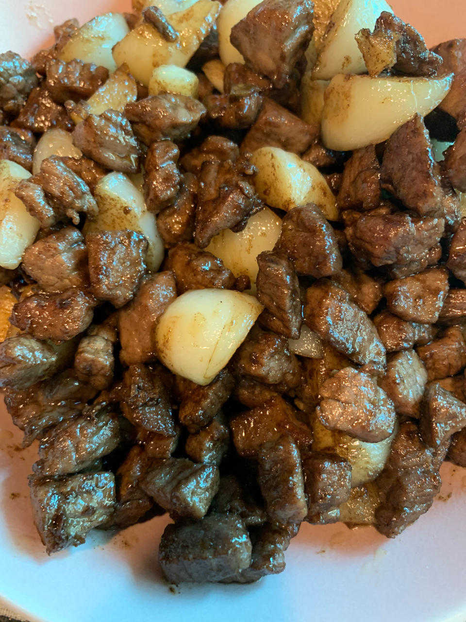 复刻天津桂园餐厅的黑蒜子牛肉粒