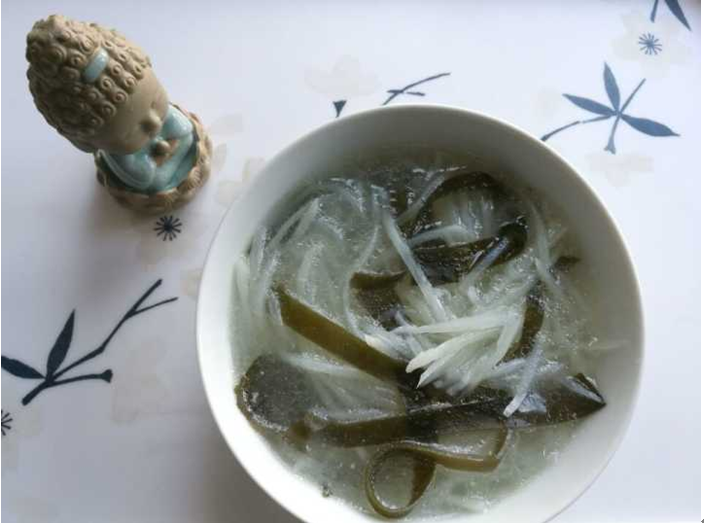 海带也是海的鲜，但不会伤害生命~海带萝卜丝汤，慈柔如大海的鲜汤