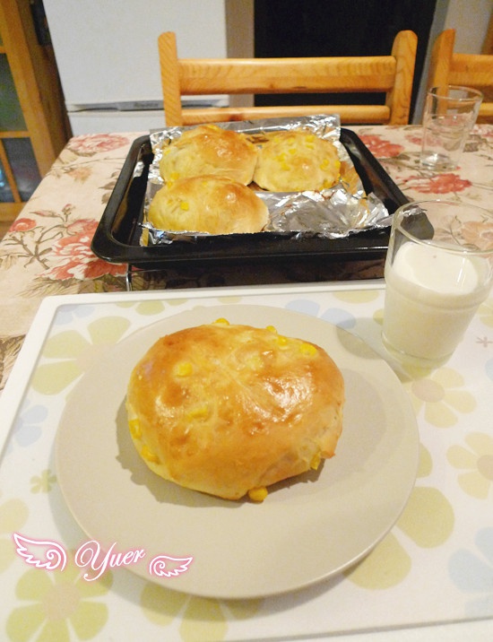鲜奶玉米面包