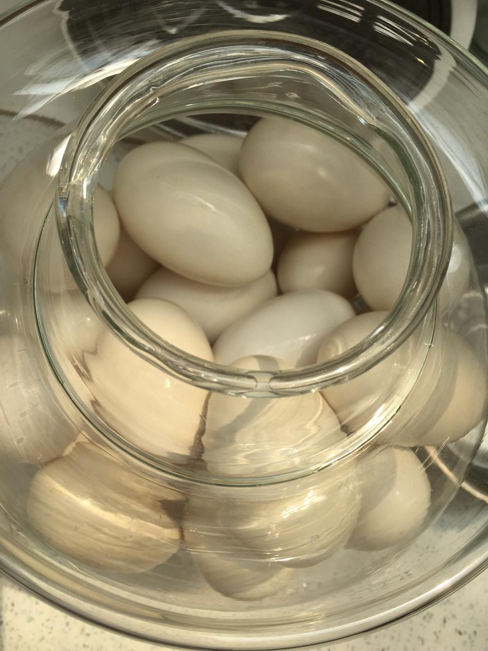 煮花椒盐水腌鹅蛋