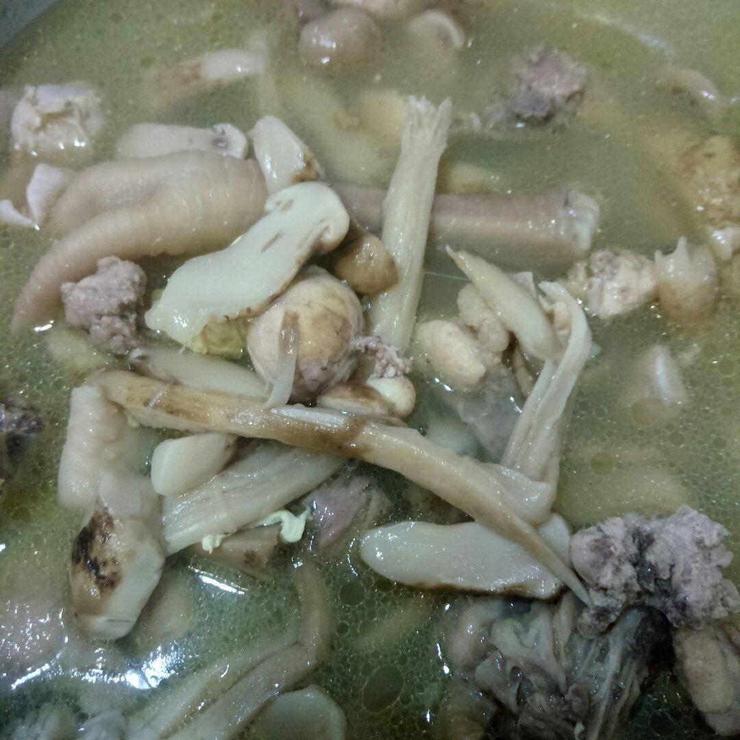 松茸土鸡汤