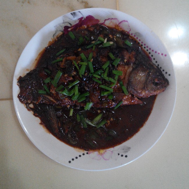 红烧鲫鱼