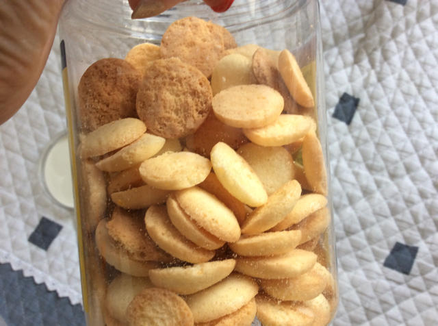 简便的鸡蛋饼干，特别适合小孩子吃