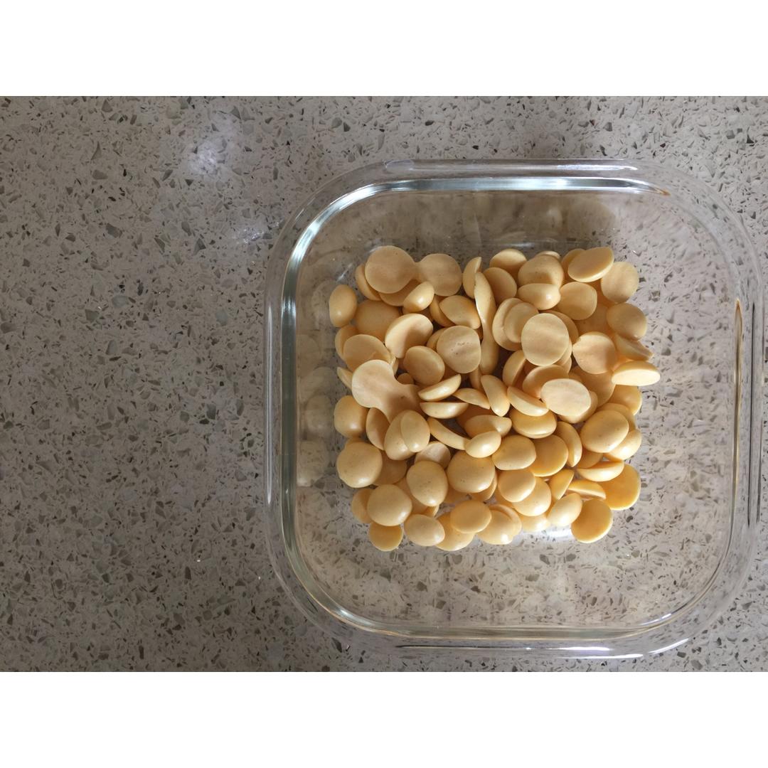 入口即化的无添加蛋黄溶豆