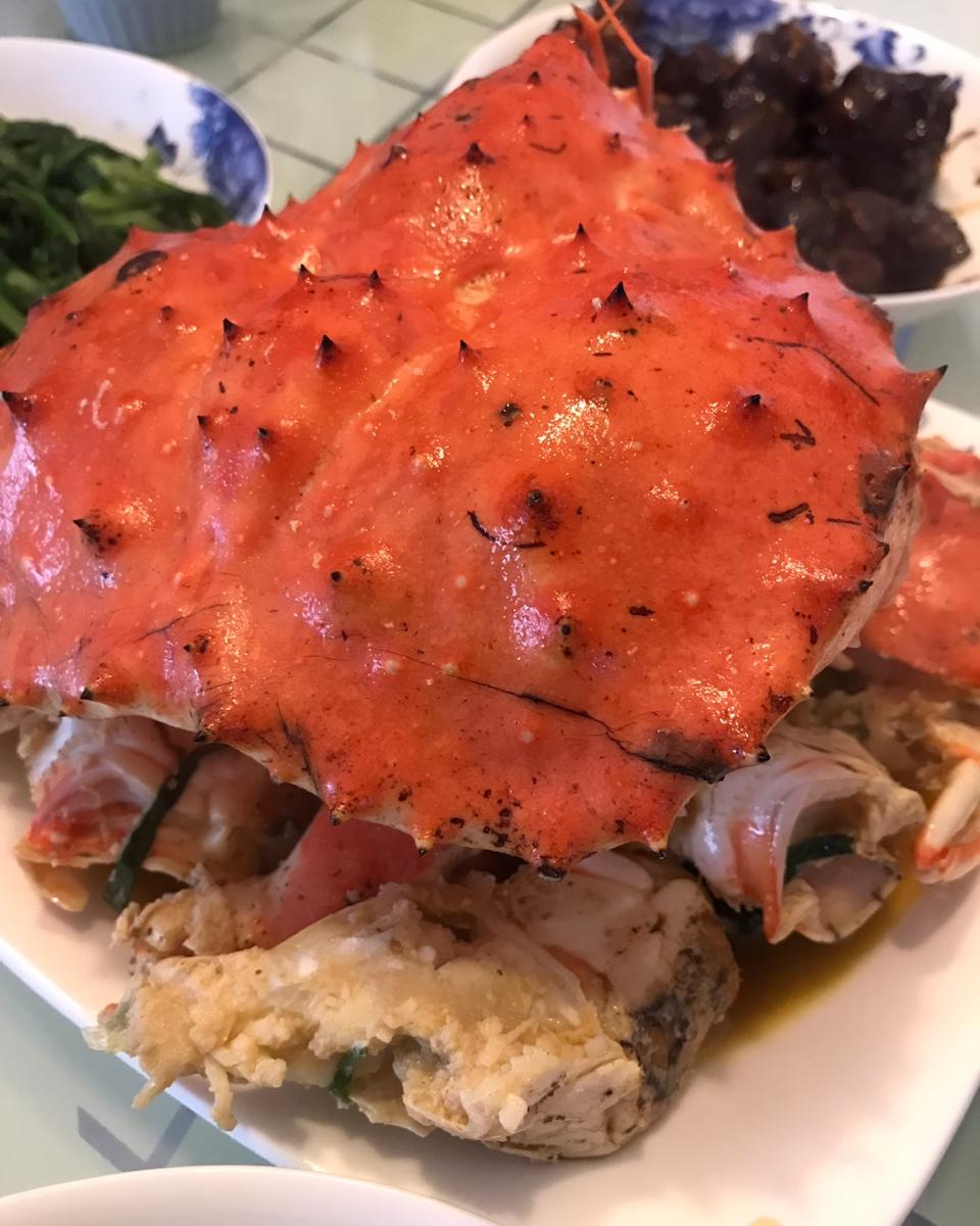 熙小园的杰小西做的葱姜帝王蟹