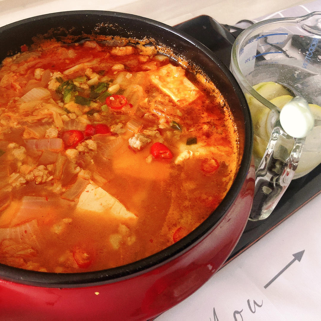 韩国大妈亲授— 韩式泡菜豆腐汤