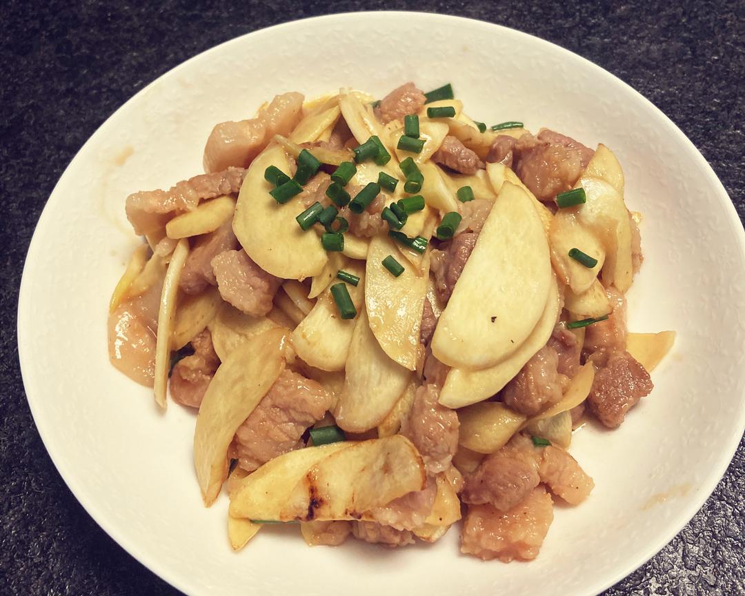 茭白炒肉片