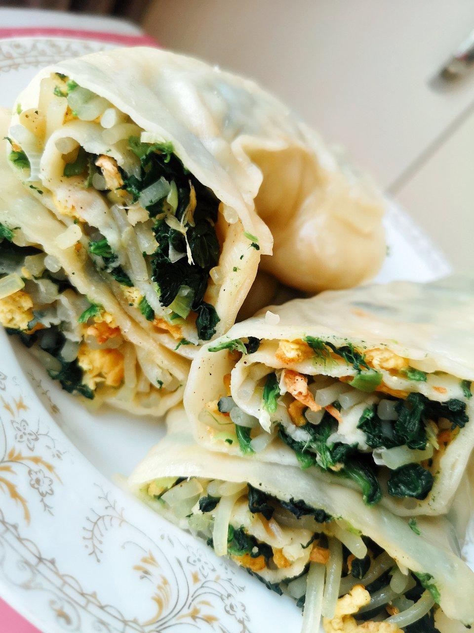 简单易做的菜莽(菠菜鸡蛋粉丝馅)