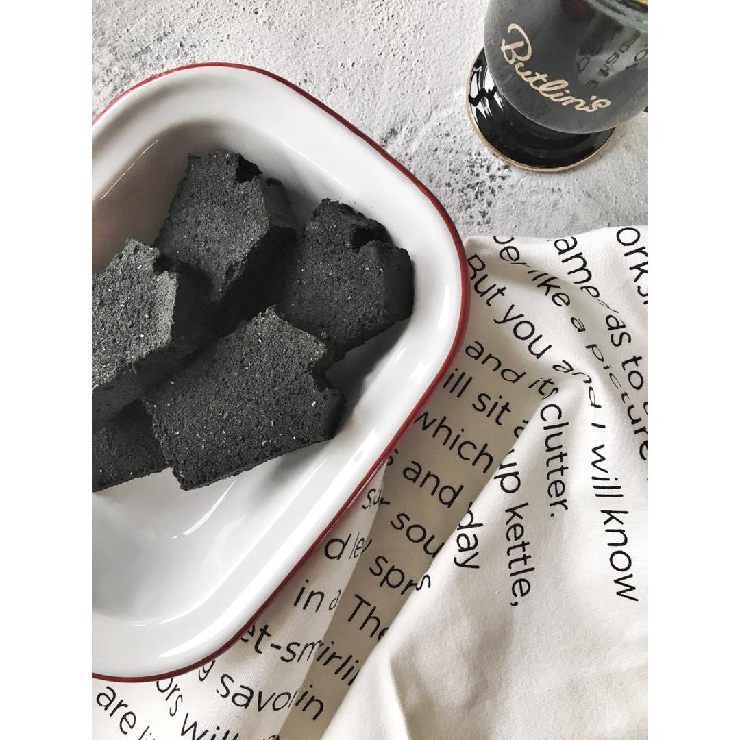 黑芝麻胖胖糕（磅蛋糕）