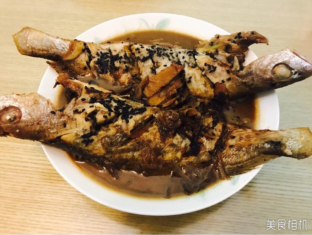 红烧黄鱼—鱼皮不破的小窍门