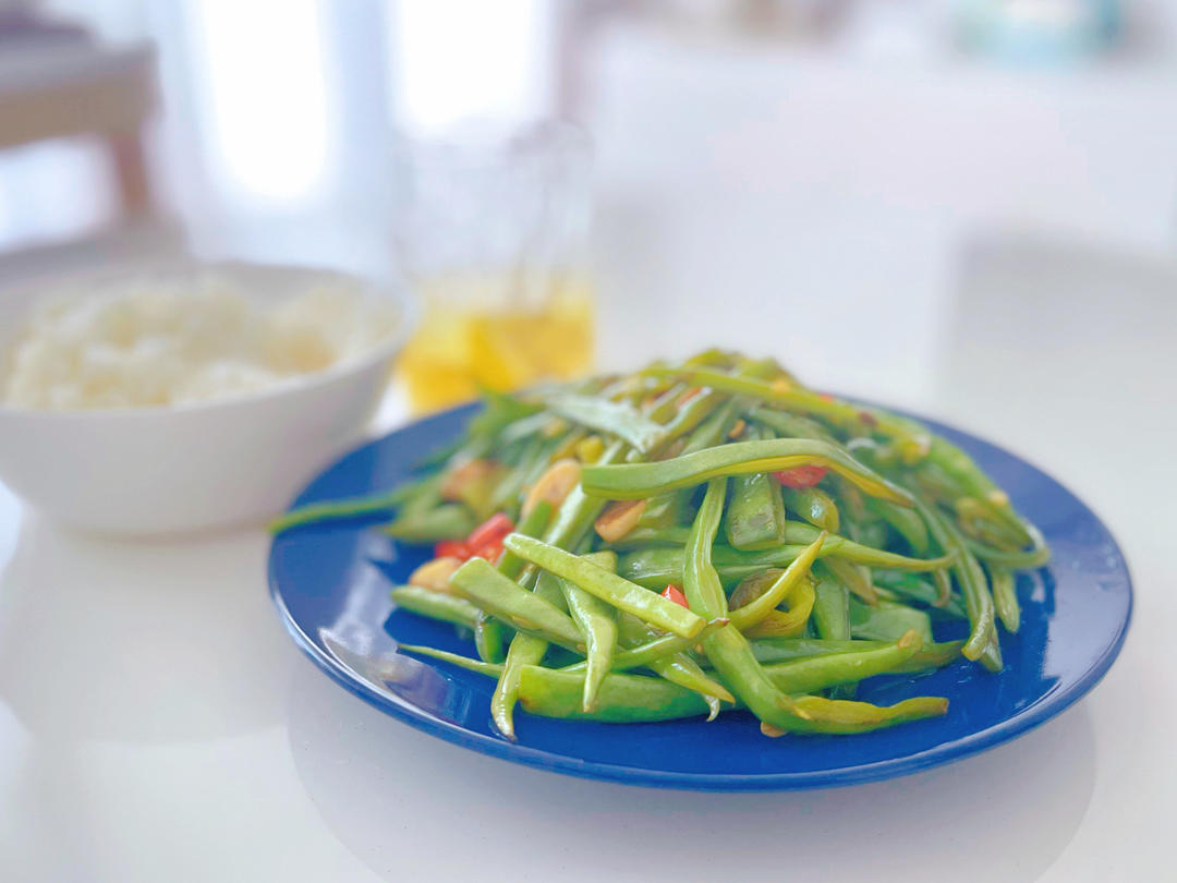 酱爆豆角丝～比肉还好吃的家常菜