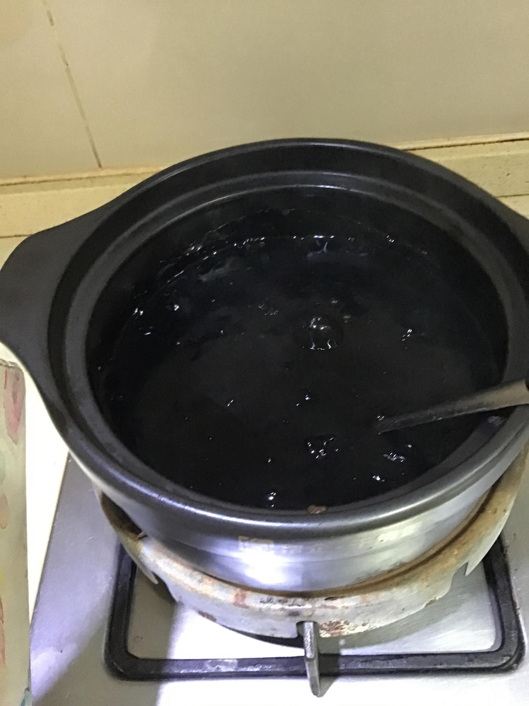 广式黑凉粉